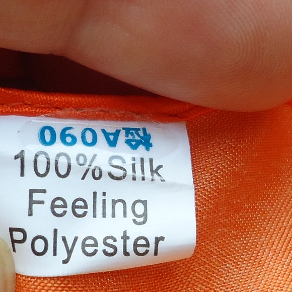 Silk Feeling Polyester Scarf Asian Themed 35" x 35" - Picture 7 of 8